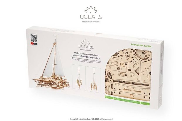 UGears Trimaran verpakt